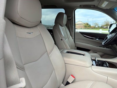 2017 Cadillac Escalade Premium Luxury W/ SUNROOF