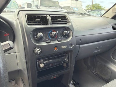 2003 Nissan Frontier XE