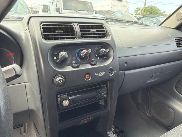 2003 Nissan Frontier XE