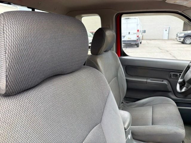 2003 Nissan Frontier XE