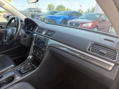 2017 Volkswagen Passat 1.8T SE