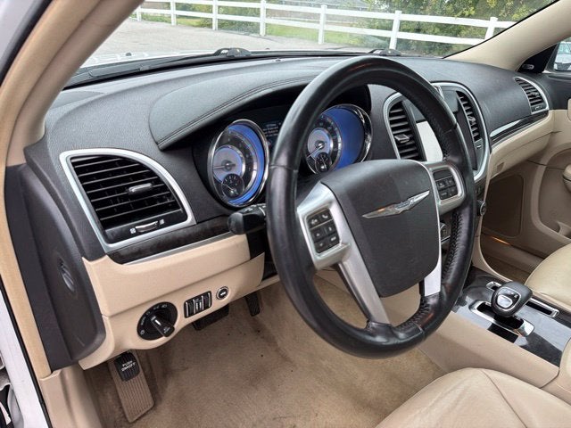 2012 Chrysler 300 Limited
