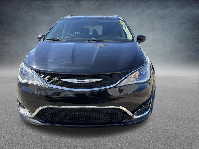 2020 Chrysler Pacifica Touring L 8 PASSENGER SEATING
