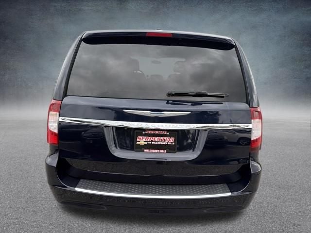 2014 Chrysler Town & Country Touring
