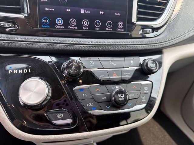 2019 Chrysler Pacifica Limited