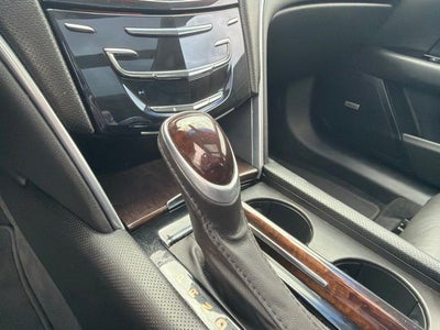 2013 Cadillac XTS Luxury W/ SUNROOF & BOSE