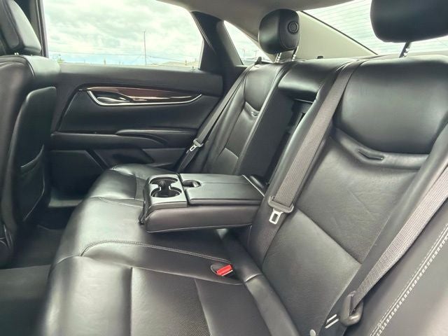 2013 Cadillac XTS Luxury W/ SUNROOF & BOSE
