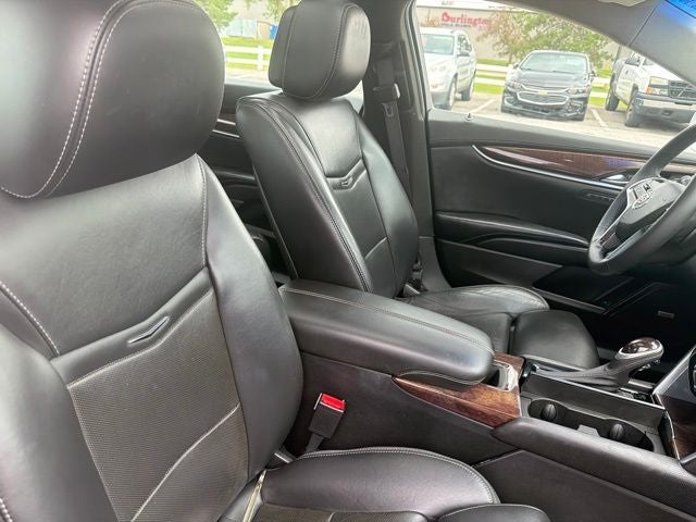 2013 Cadillac XTS Luxury W/ SUNROOF & BOSE