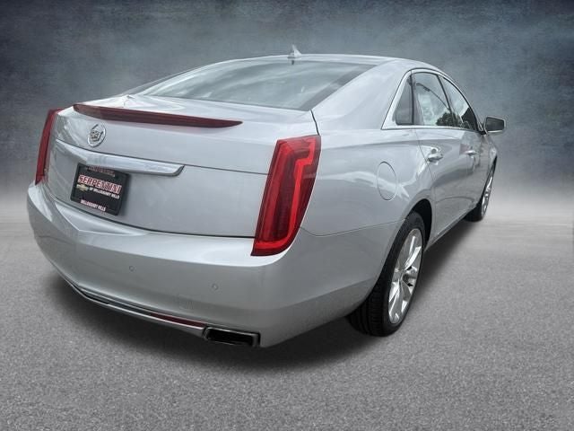 2013 Cadillac XTS Luxury W/ SUNROOF & BOSE