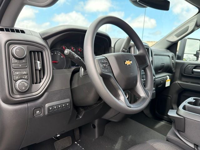 2026 Chevrolet Silverado 2500HD Custom