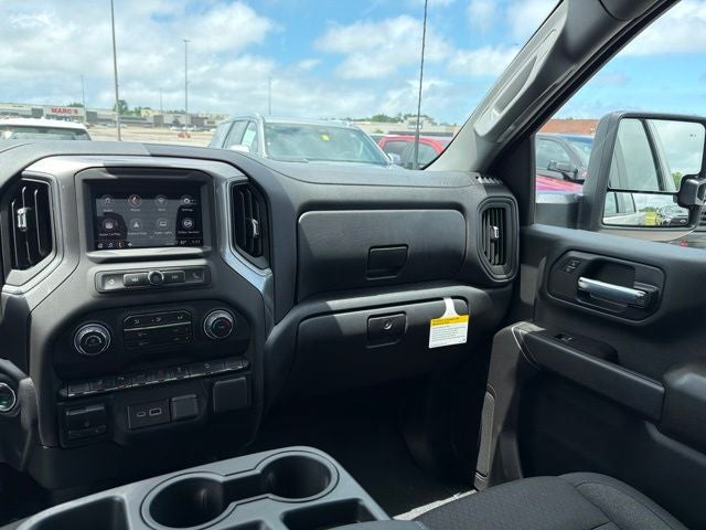 2026 Chevrolet Silverado 2500HD Custom