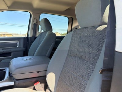 2018 RAM 1500 Big Horn 4WD 5.7L V8 HEMI