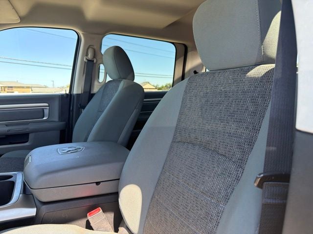 2018 RAM 1500 Big Horn 4WD 5.7L V8 HEMI