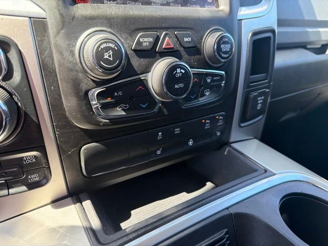 2018 RAM 1500 Big Horn 4WD 5.7L V8 HEMI