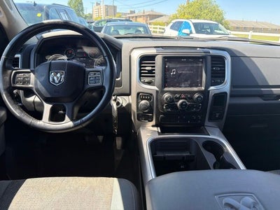 2018 RAM 1500 Big Horn 4WD 5.7L V8 HEMI