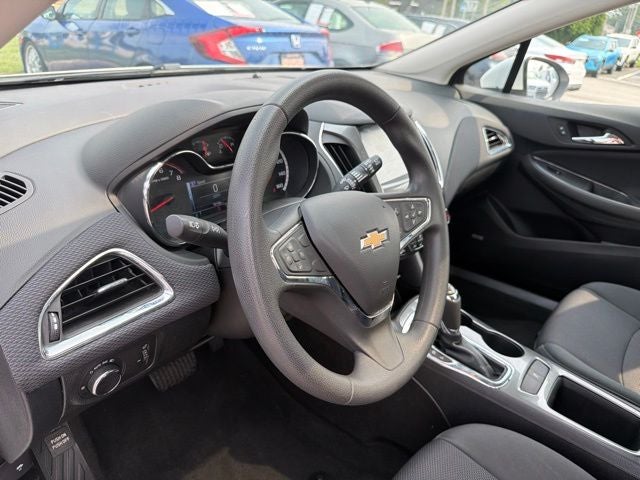 2017 Chevrolet Cruze LT W/ SUNROOF & BOSE