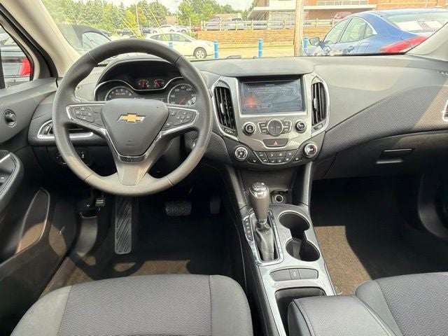 2017 Chevrolet Cruze LT W/ SUNROOF & BOSE