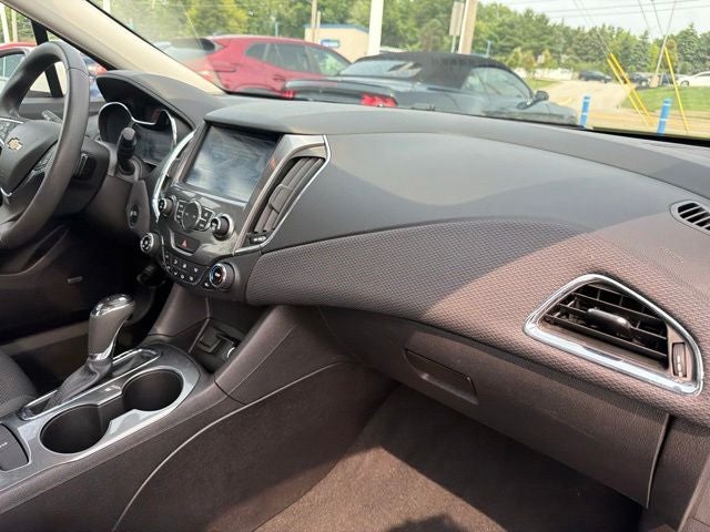 2017 Chevrolet Cruze LT W/ SUNROOF & BOSE