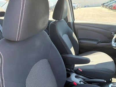 2014 Nissan Versa 1.6 SV