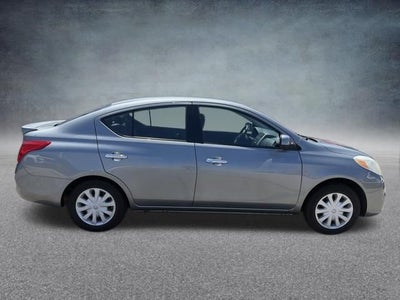 2014 Nissan Versa 1.6 SV