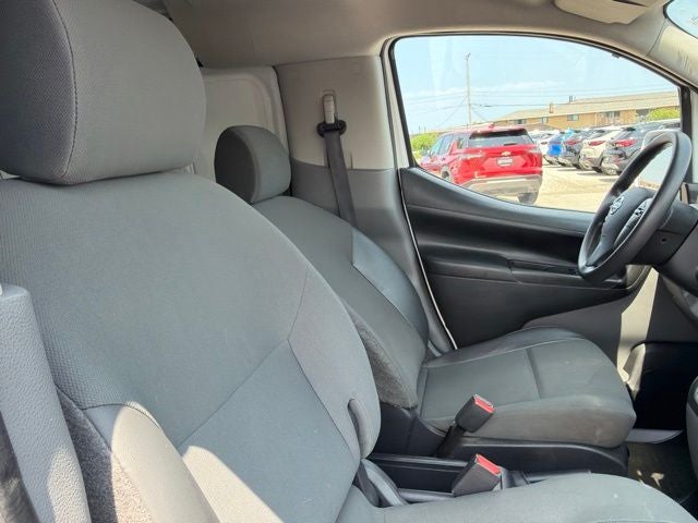 2020 Nissan NV200 SV