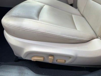 2016 Subaru Outback 2.5i Limited W/ SUNROOF