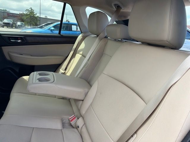 2016 Subaru Outback 2.5i Limited W/ SUNROOF