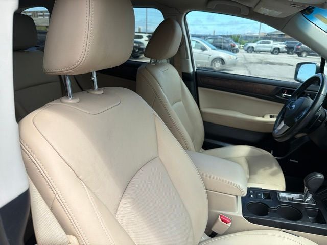 2016 Subaru Outback 2.5i Limited W/ SUNROOF