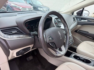 2017 Lincoln MKC Reserve AWD W/ SUNROOF & COOLED SEATS