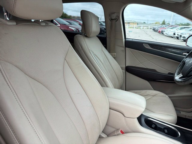 2017 Lincoln MKC Reserve AWD W/ SUNROOF & COOLED SEATS