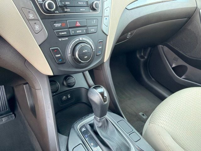 2017 Hyundai Santa Fe Sport 2.4 Base AWD