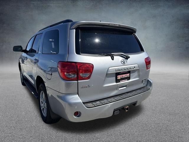 2016 Toyota Sequoia SR5 5.7L