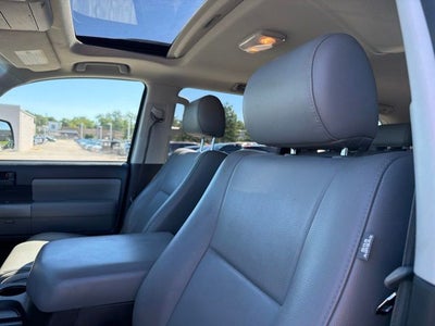 2016 Toyota Sequoia SR5 5.7L