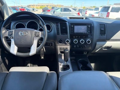 2016 Toyota Sequoia SR5 5.7L