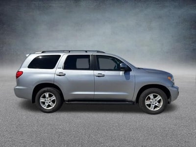 2016 Toyota Sequoia SR5 5.7L