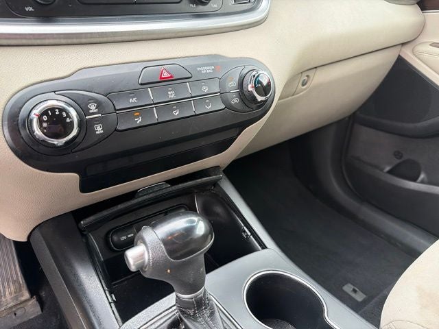 2017 Kia Sorento LX