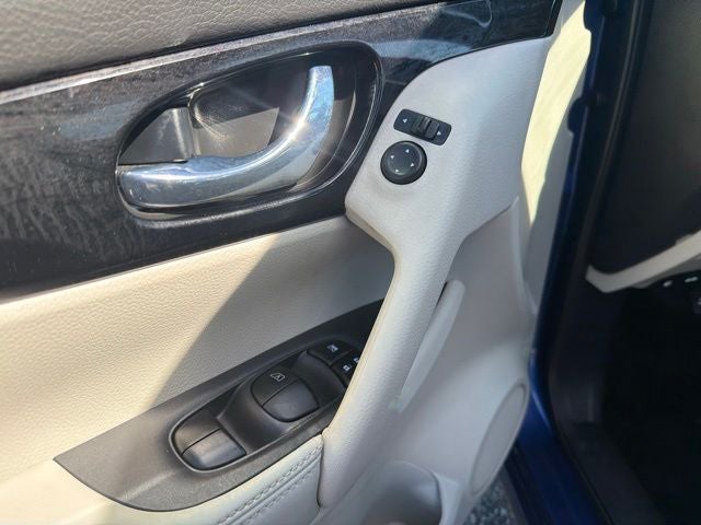 2018 Nissan Rogue Sport SV