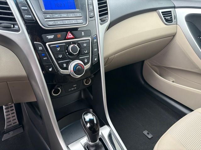 2016 Hyundai Elantra GT Base