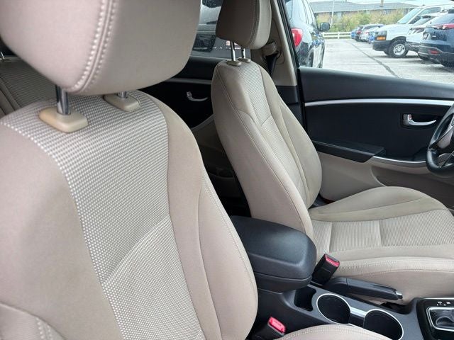 2016 Hyundai Elantra GT Base