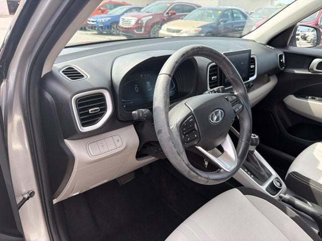 2023 Hyundai Venue SEL W/ SUNROOF