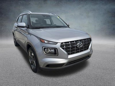 2023 Hyundai Venue SEL W/ SUNROOF