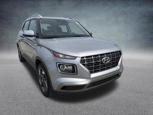 2023 Hyundai Venue SEL W/ SUNROOF