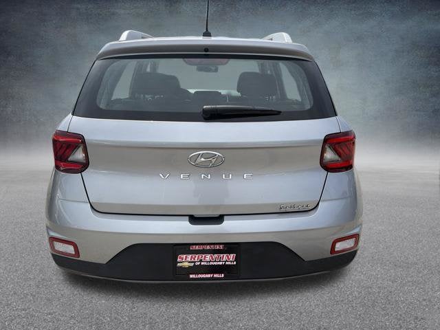 2023 Hyundai Venue SEL W/ SUNROOF