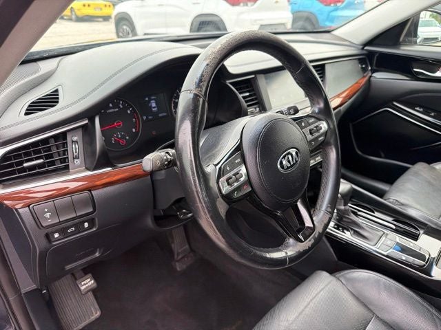 2017 Kia Cadenza Premium