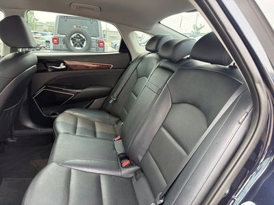 2017 Kia Cadenza Premium