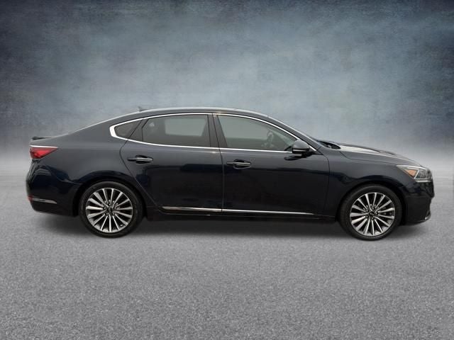 2017 Kia Cadenza Premium