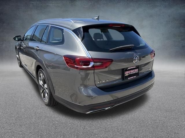 2018 Buick Regal TourX Essence AWD