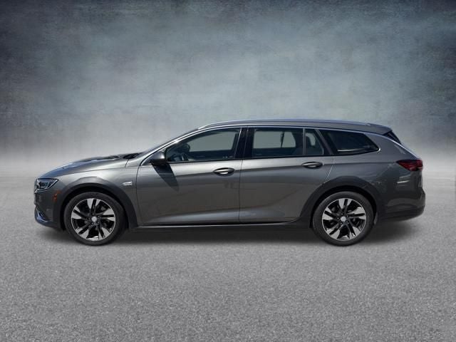 2018 Buick Regal TourX Essence AWD