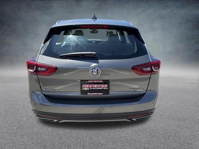 2018 Buick Regal TourX Essence AWD