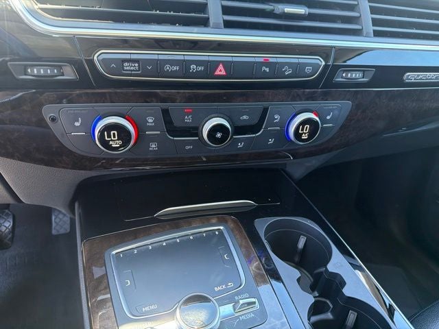 2018 Audi Q7 3.0T Premium Plus quattro W/ SUNROOF, BOSE & NAV